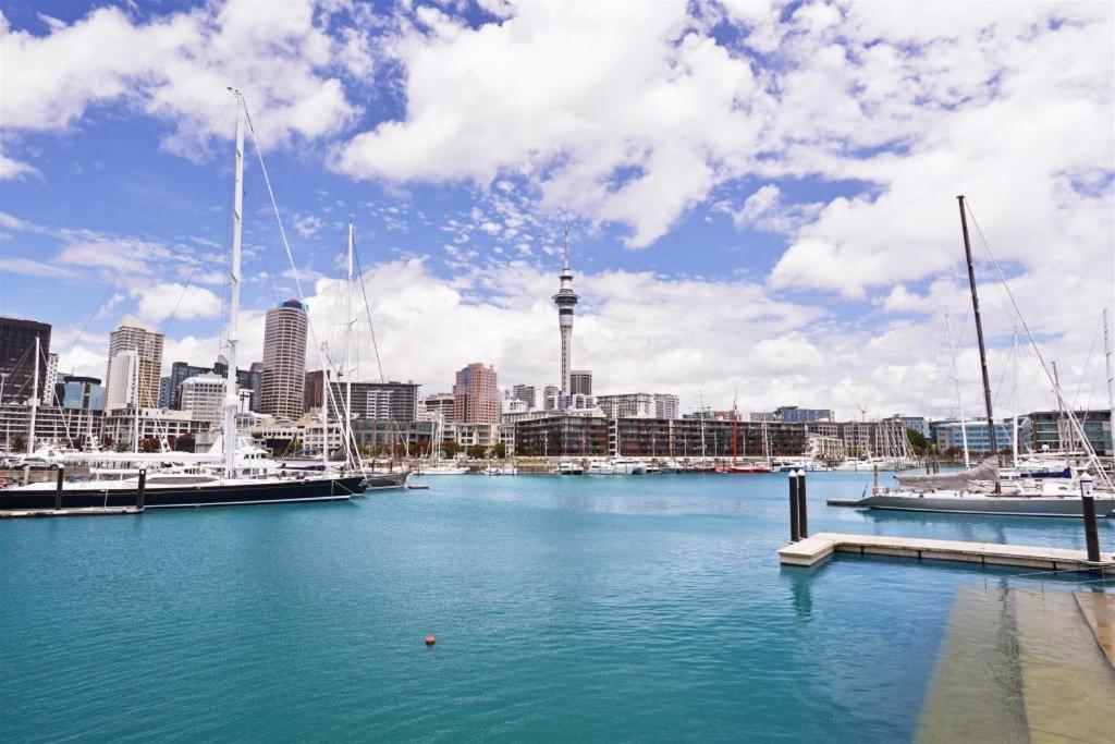 A Pousada Base Auckland Exterior foto
